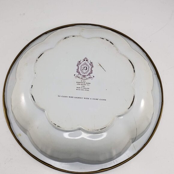 Daher Decorated Ware Tin Bowl 10" 1971 England Courting Couple Victorian - Picture 8 of 8